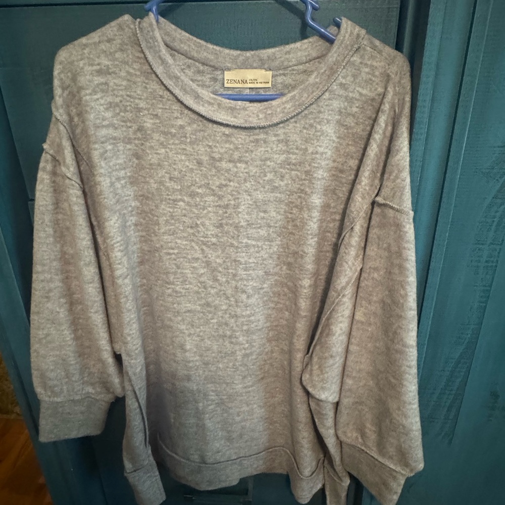 Zenana Outfitters Women's Heather Gray Crew Neck Sweater